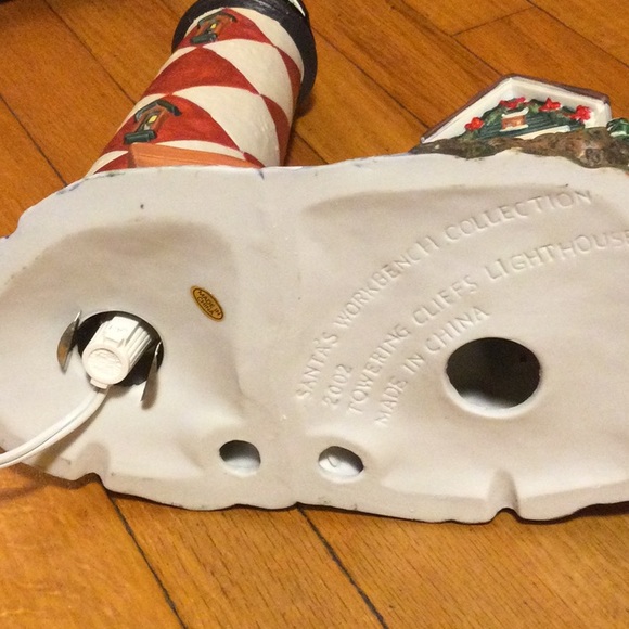 ✨️Vintage Santa’s Workbench Towering Cliffs Lighthouse✨️ - Picture 11 of 13